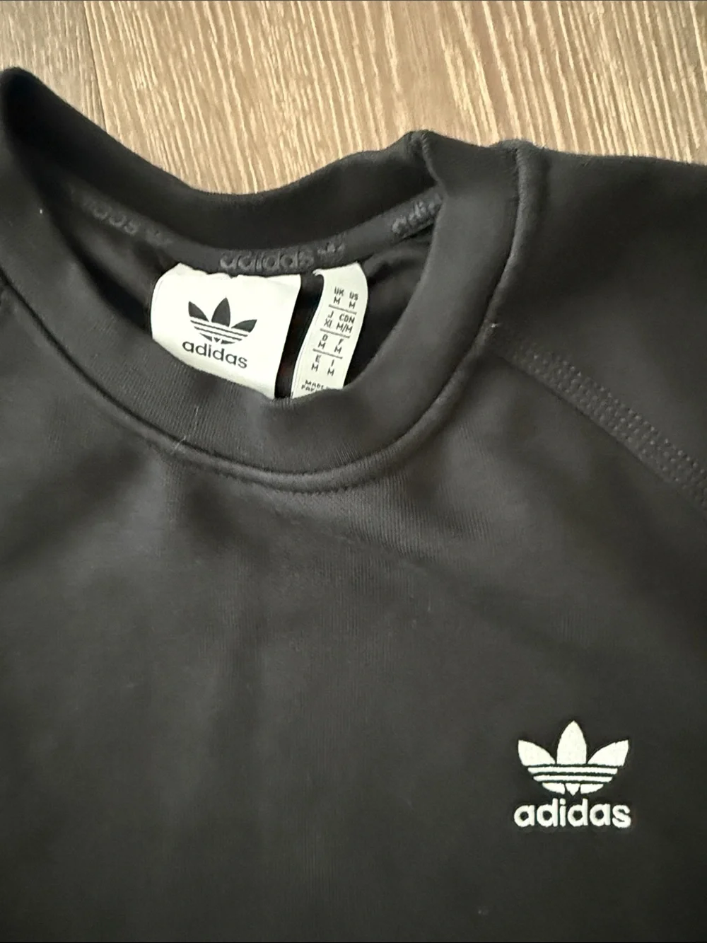 adidas minimal crewneck
